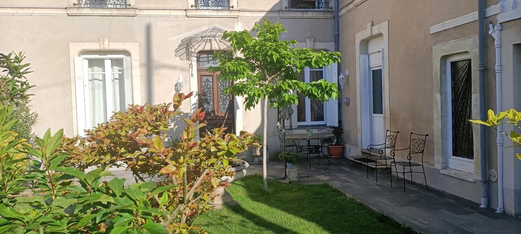 Agreables Chambres D'Hotes Pres Du Centre Ville Avec Jardin Le Mans Ngoại thất bức ảnh